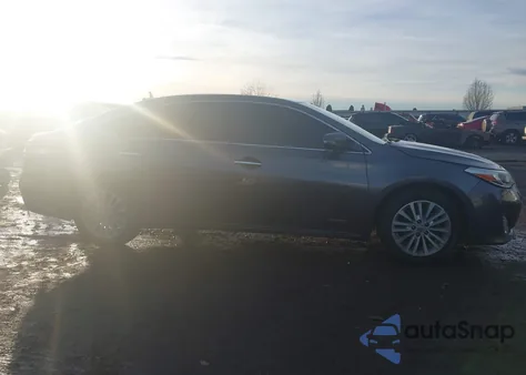 2014 Toyota Avalon Hybrid Xle Touring from USA, damaged, VIN 4T1BD1EB5EU032046